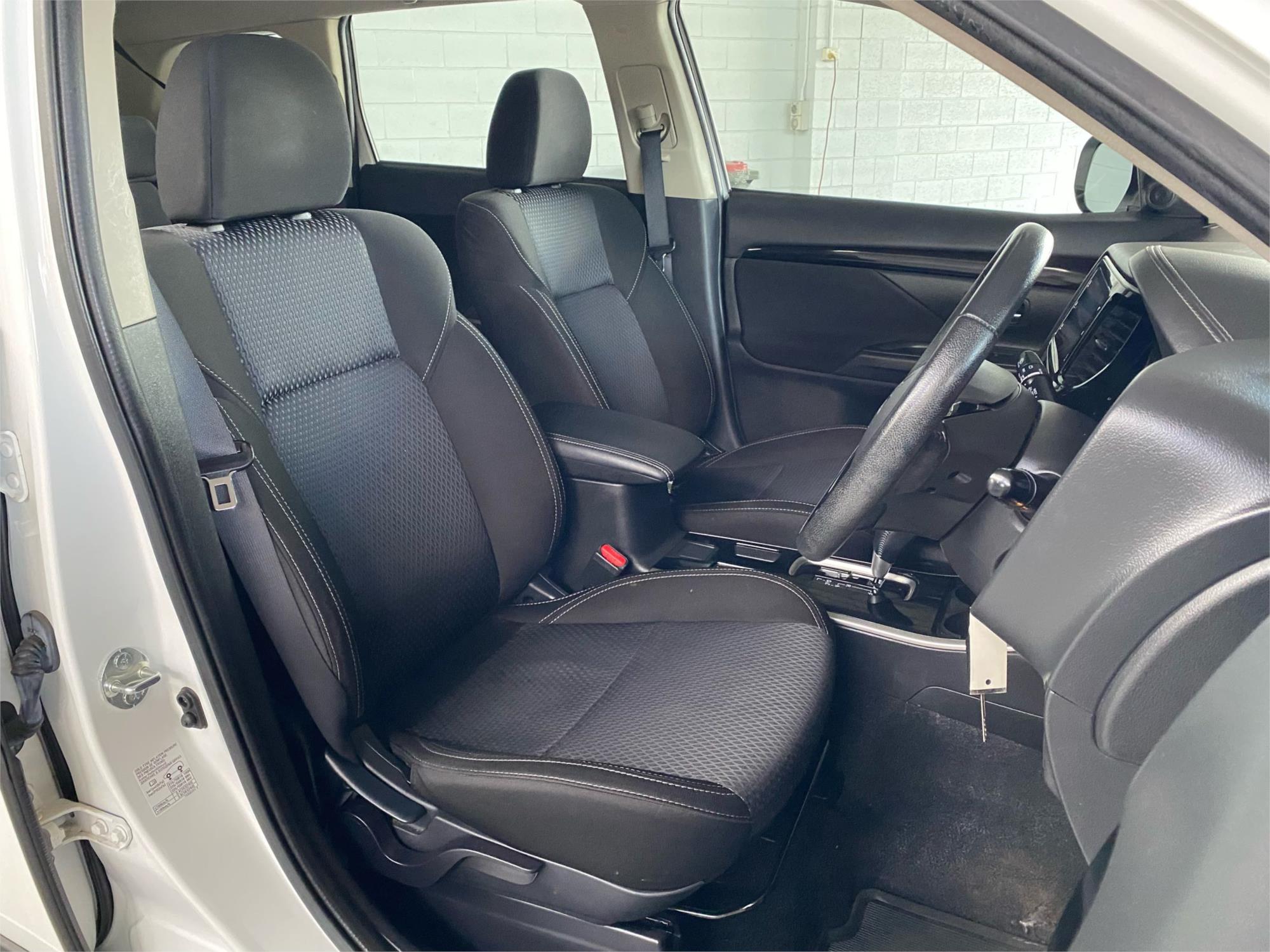 2019 MITSUBISHI OUTLANDER 21