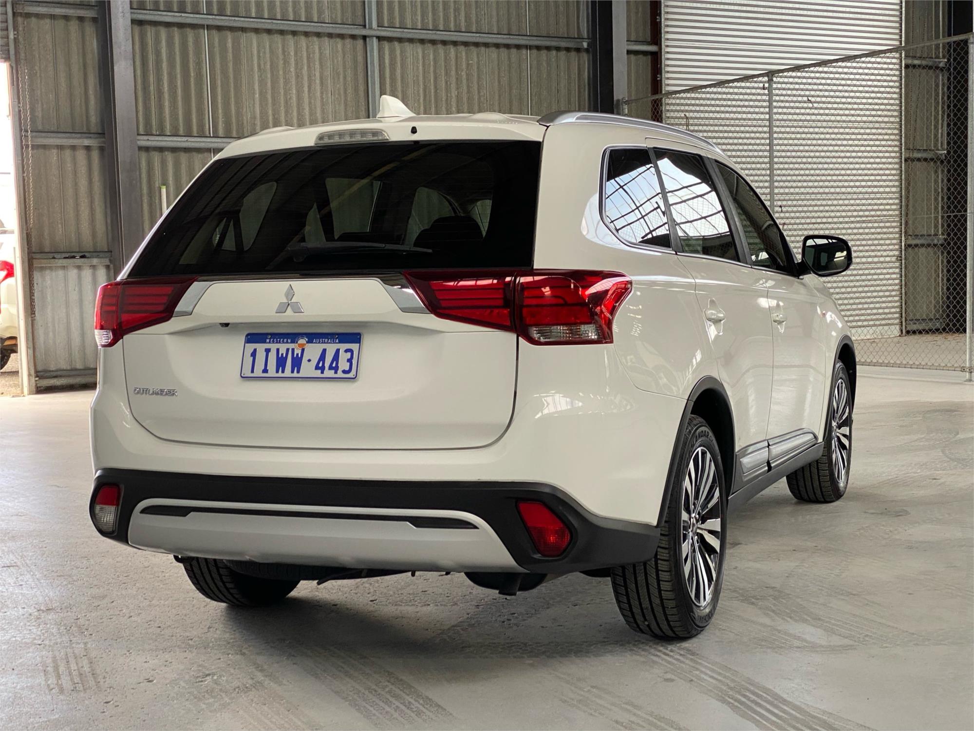 2019 MITSUBISHI OUTLANDER 5