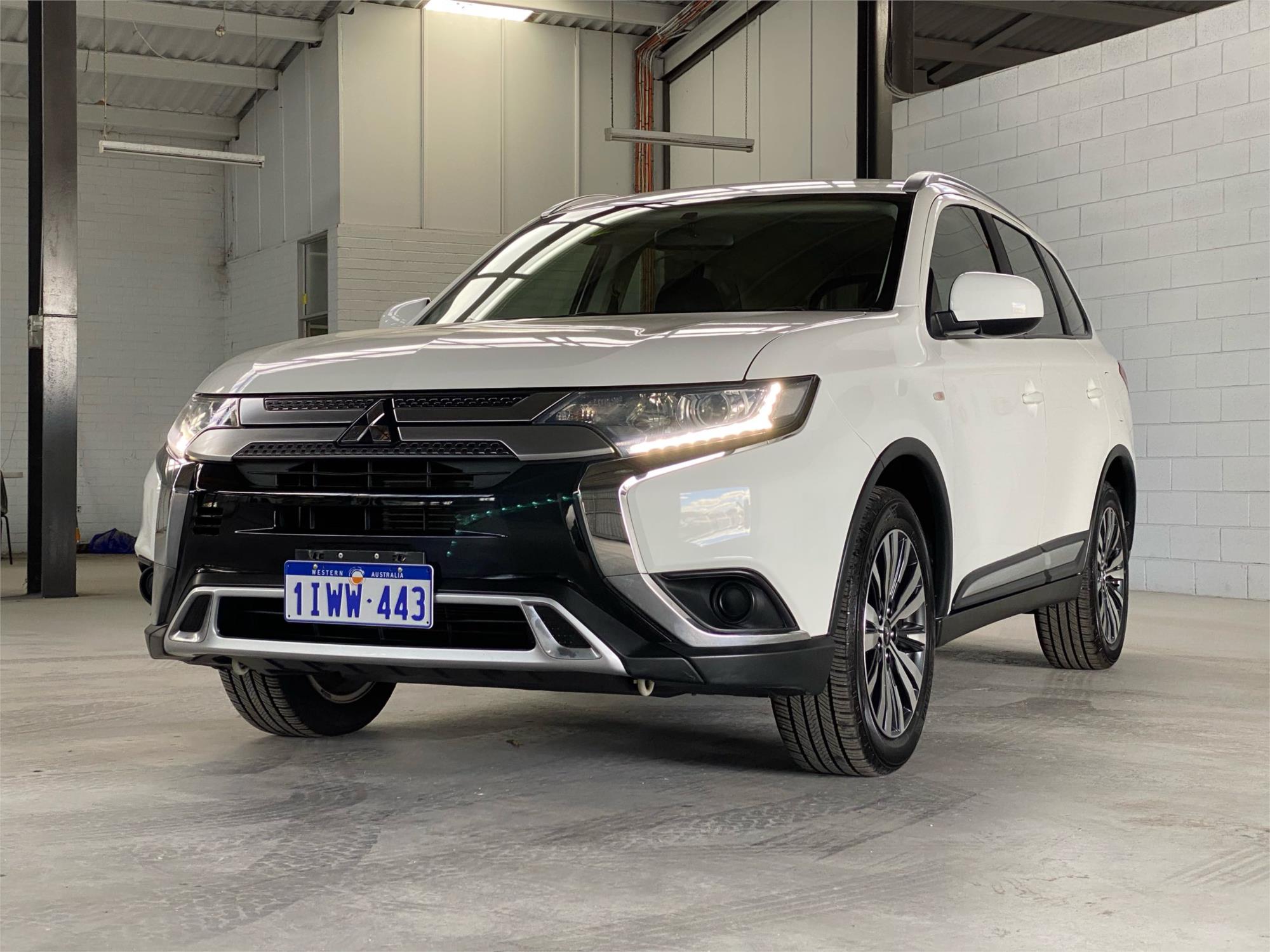 2019 MITSUBISHI OUTLANDER 9