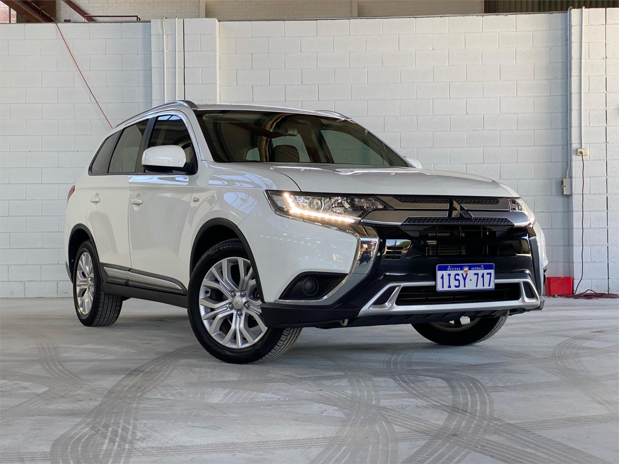 2019 MITSUBISHI OUTLANDER
