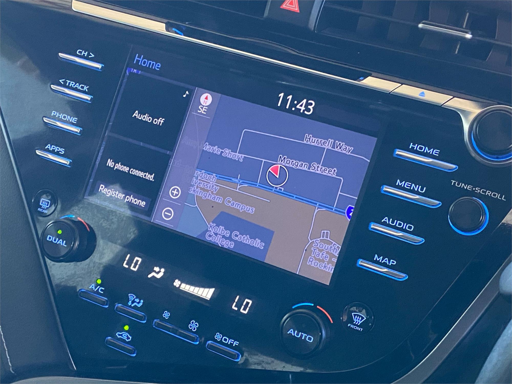 2021 TOYOTA CAMRY 18