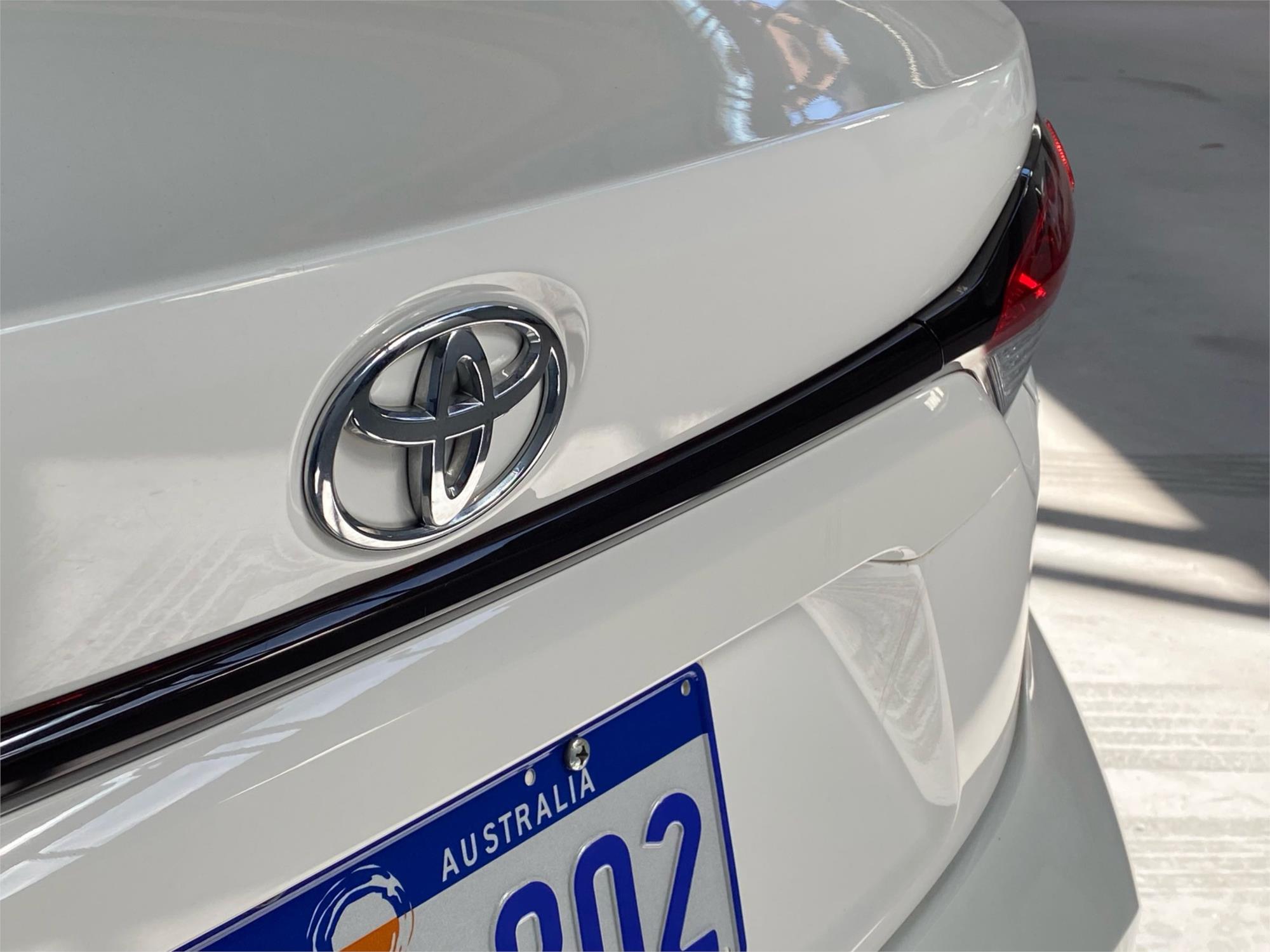 2020 TOYOTA COROLLA 16