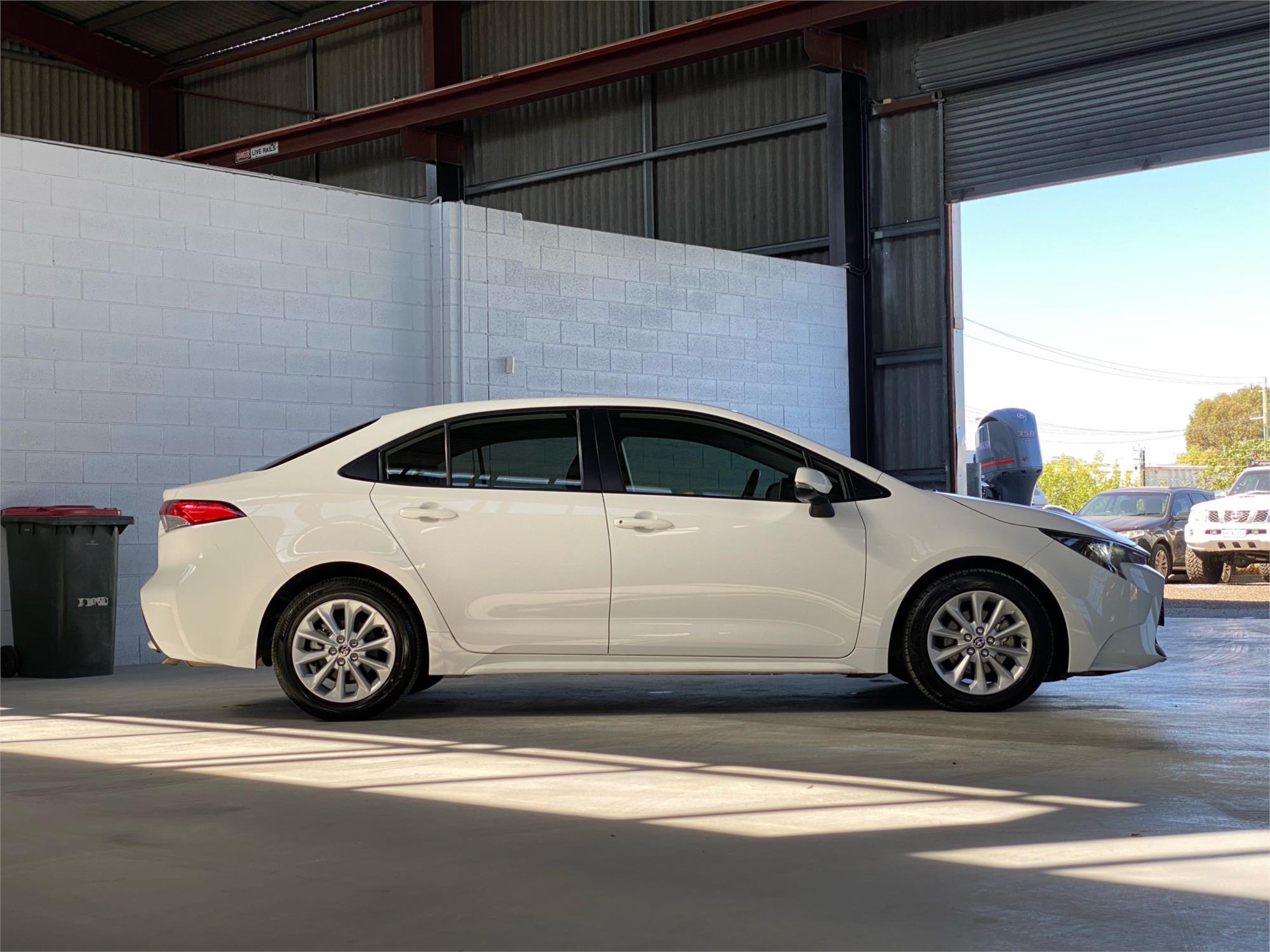 2020 TOYOTA COROLLA 2