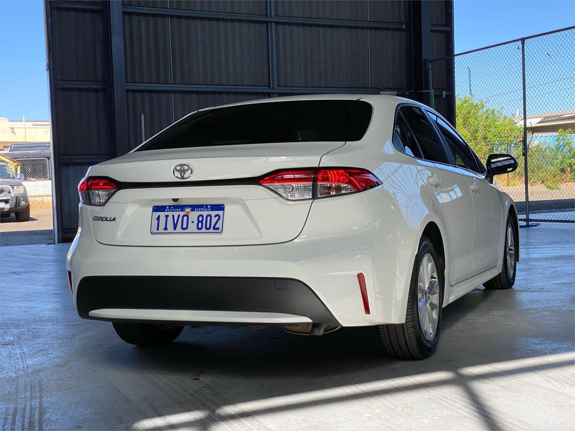 2020 TOYOTA COROLLA 3