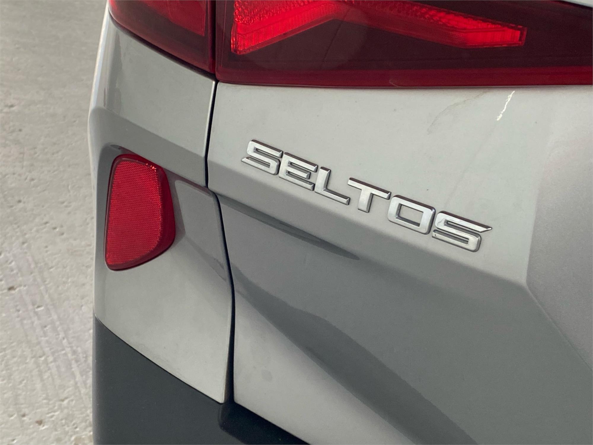 2021 KIA SELTOS 13