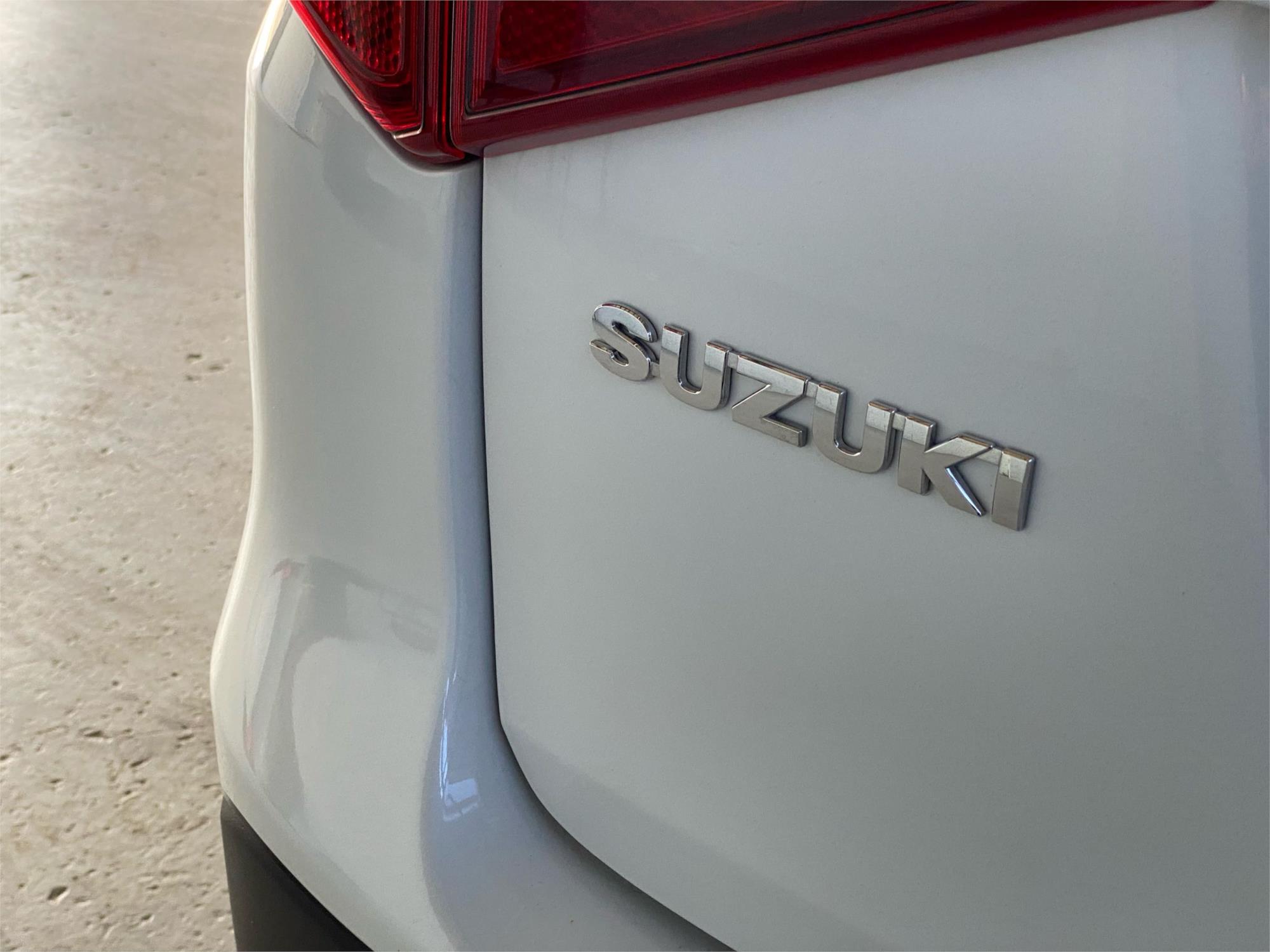 2019 SUZUKI VITARA 13
