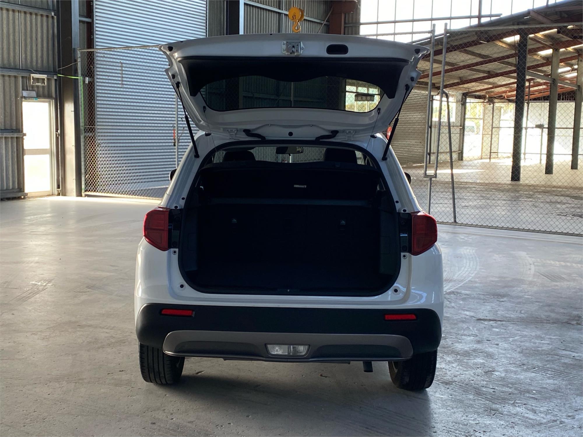 2019 SUZUKI VITARA 15