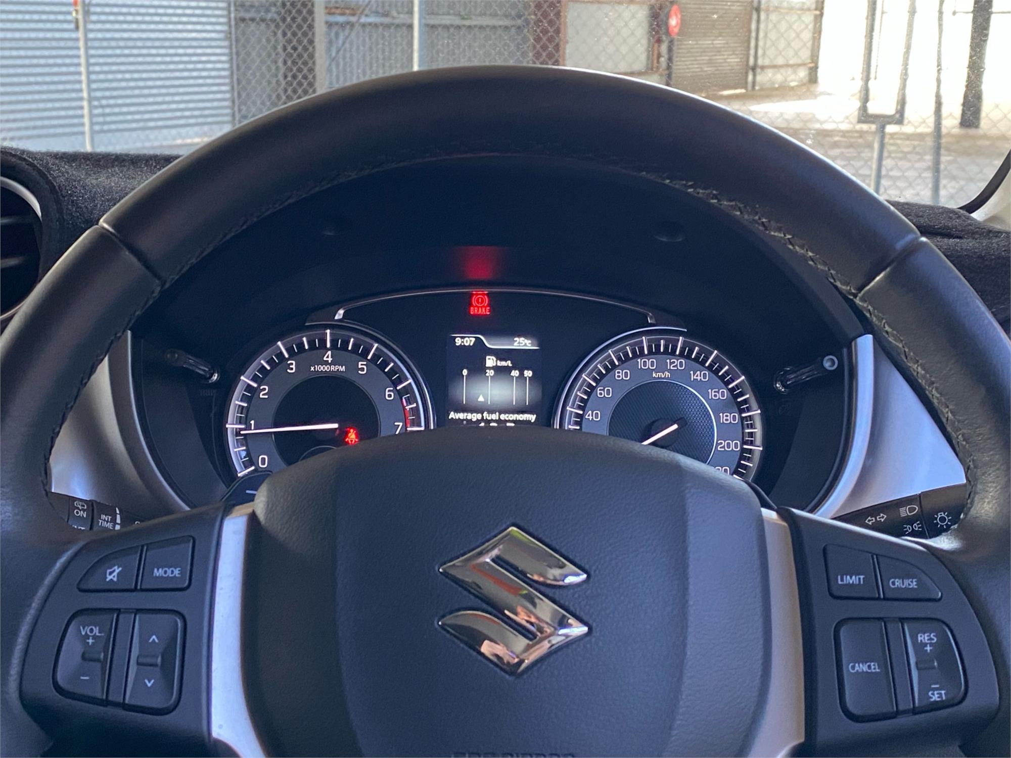 2019 SUZUKI VITARA 18