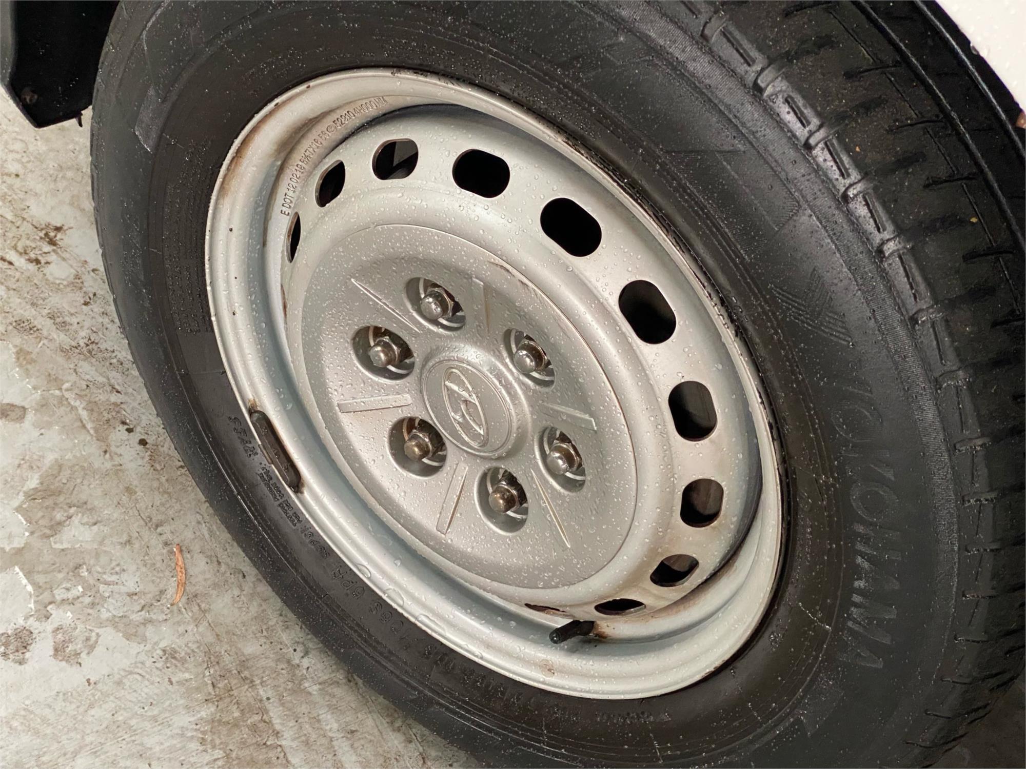 2020 HYUNDAI iLOAD 12