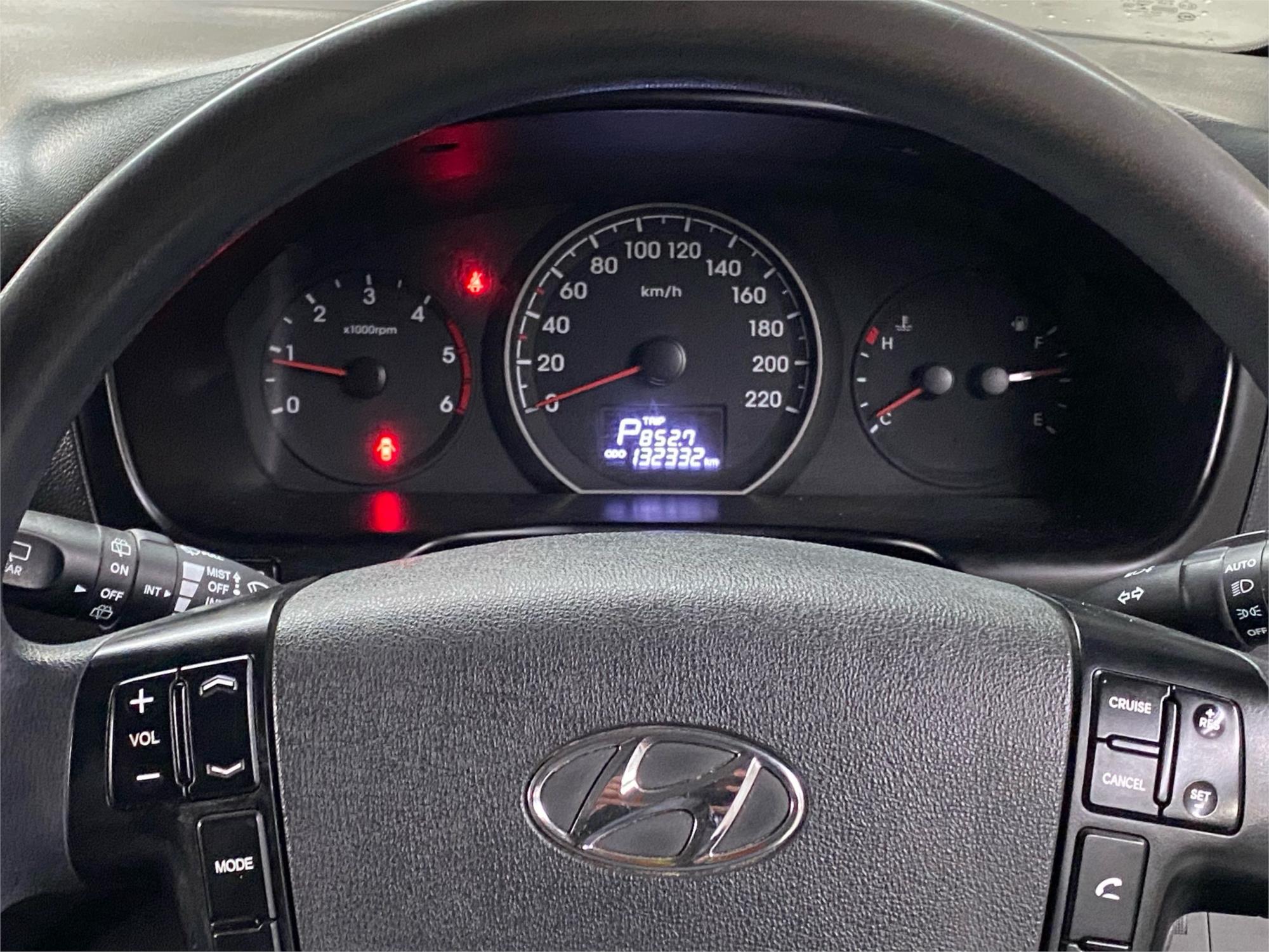 2020 HYUNDAI iLOAD 21