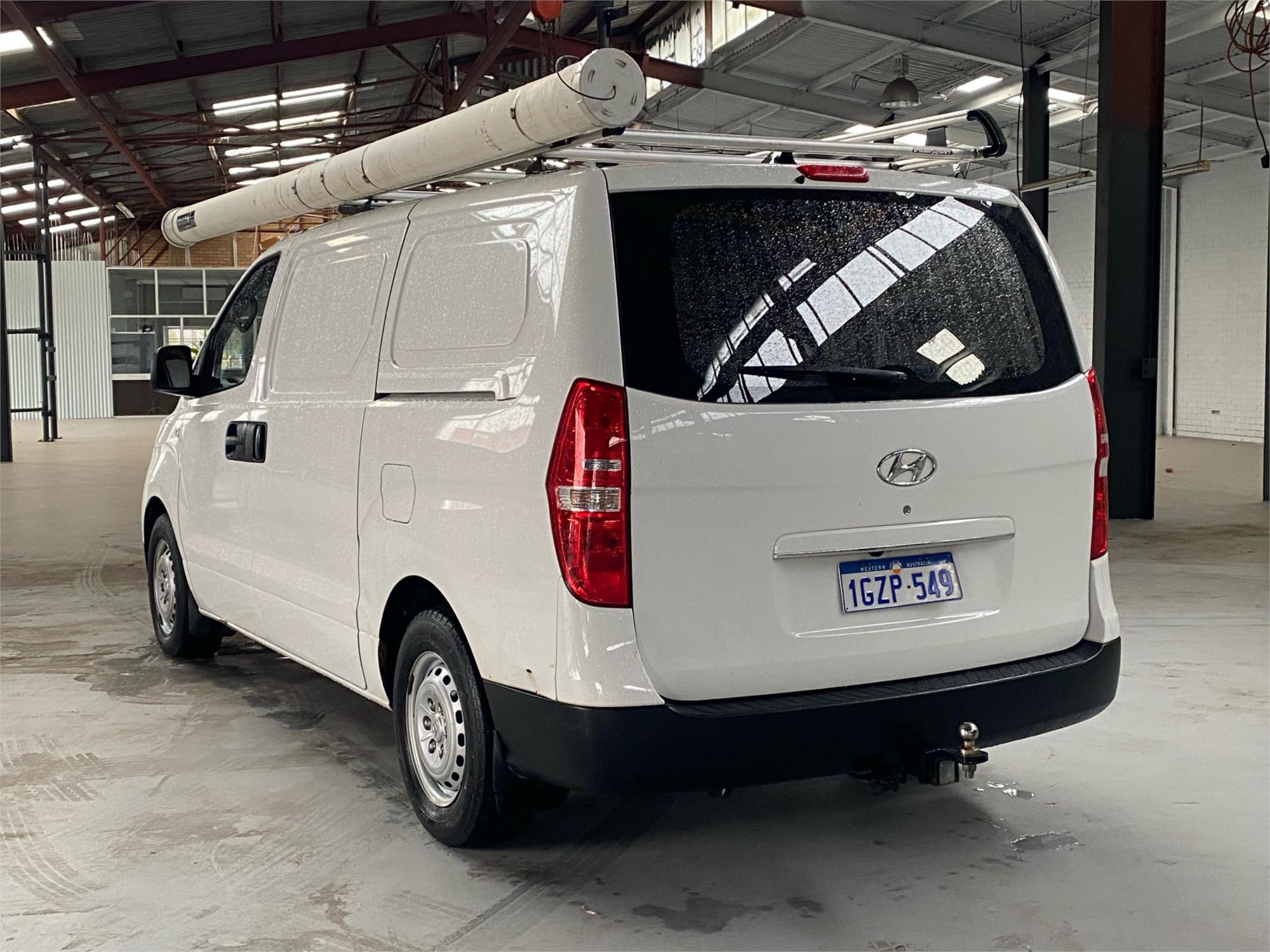 2020 HYUNDAI iLOAD 6