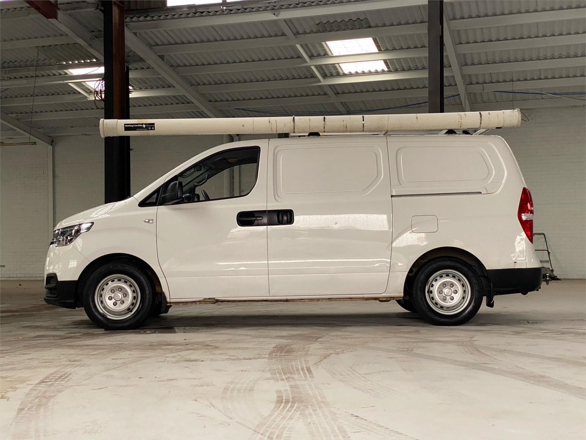 2020 HYUNDAI iLOAD 7