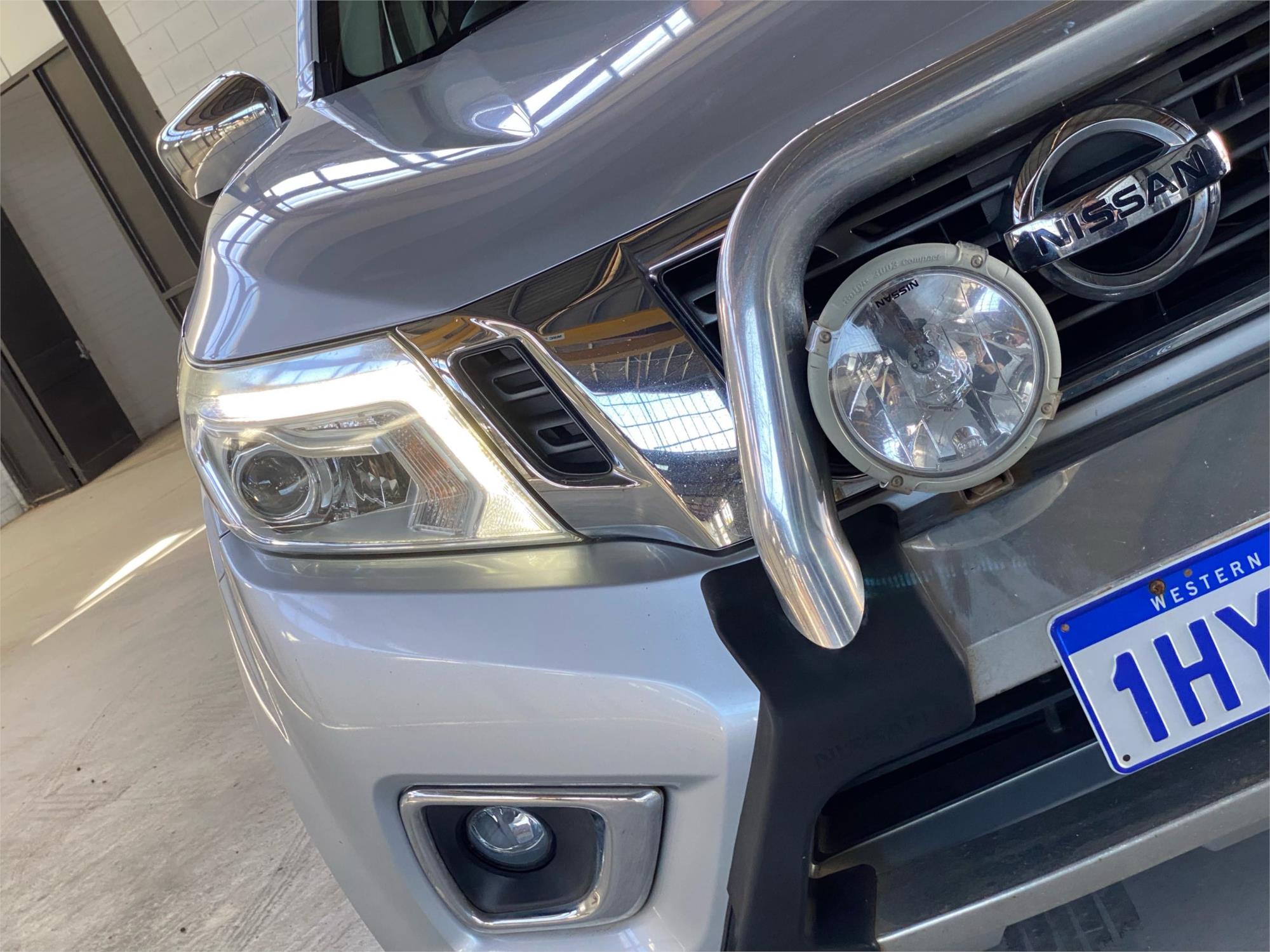 2019 NISSAN NAVARA 10