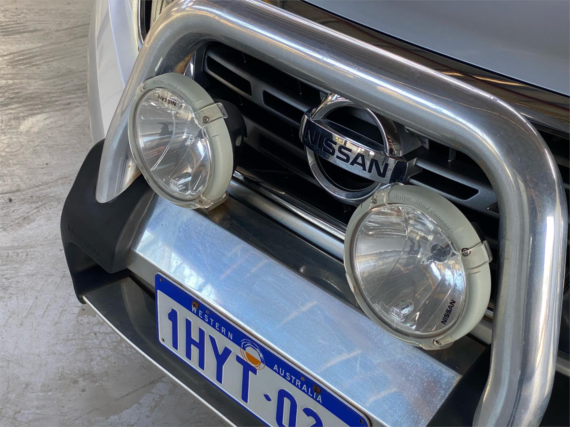 2019 NISSAN NAVARA 11