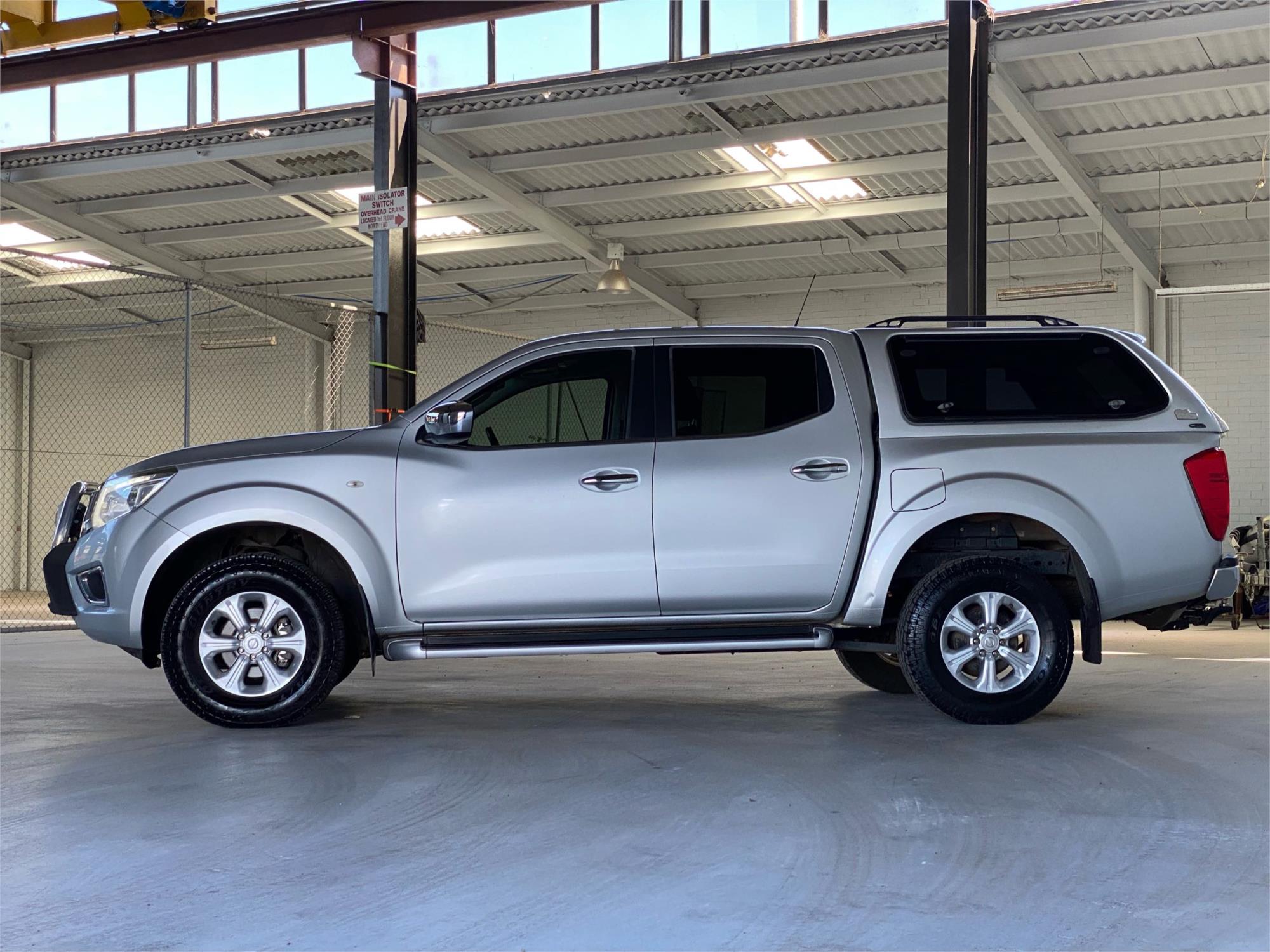 2019 NISSAN NAVARA 7