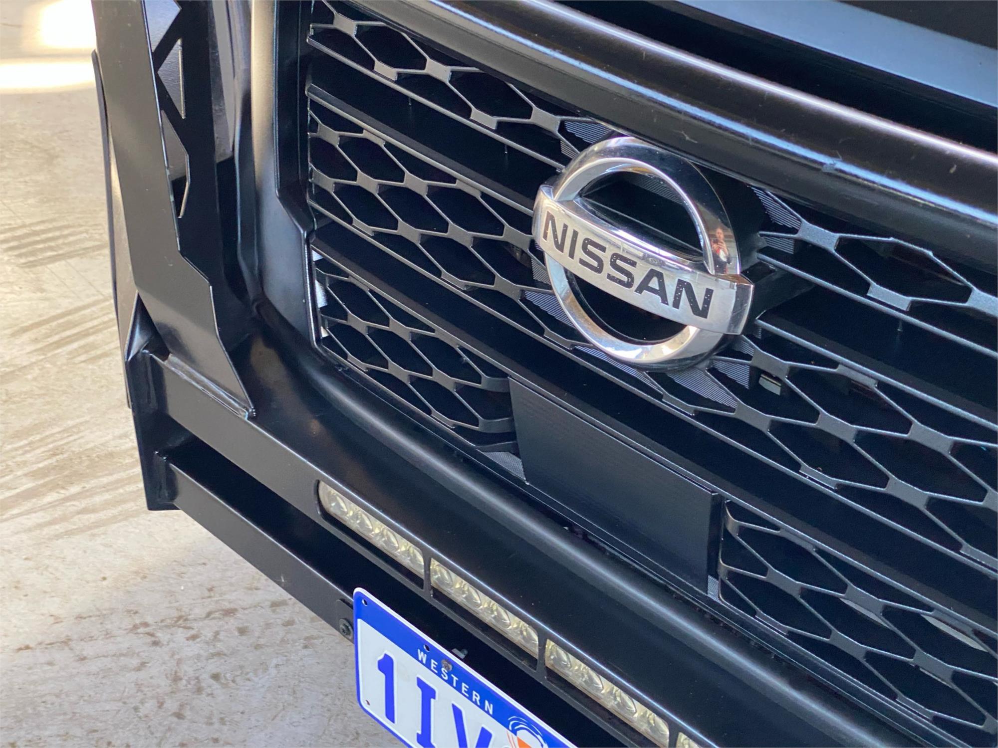 2022 NISSAN NAVARA 10