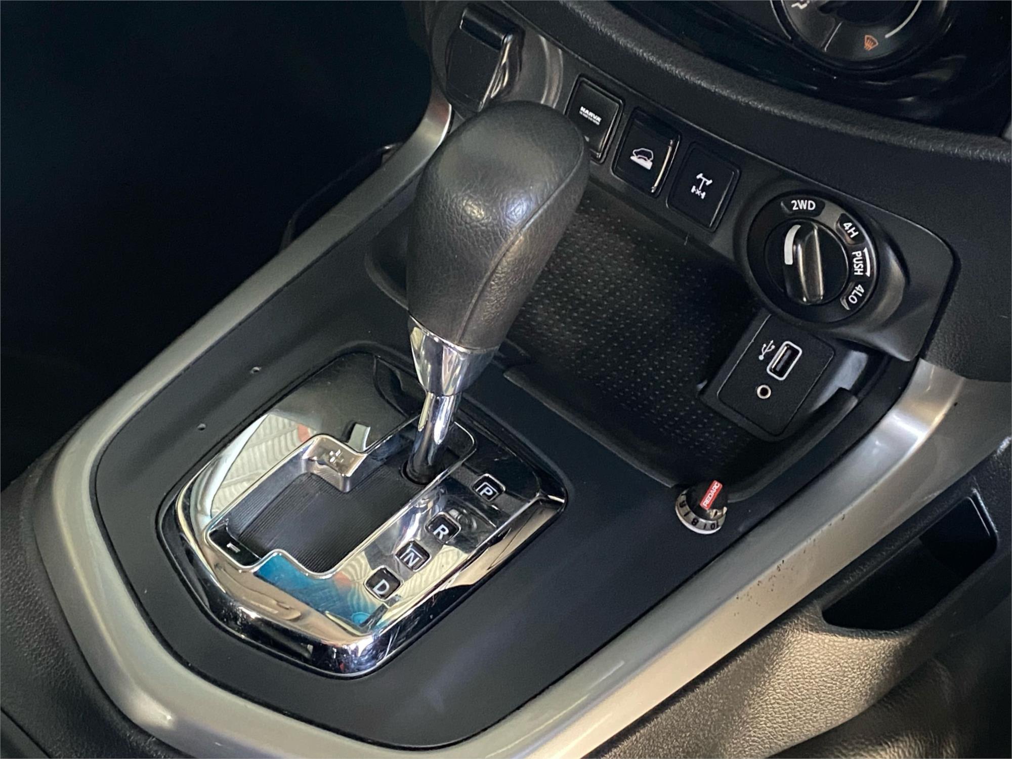 2022 NISSAN NAVARA 20