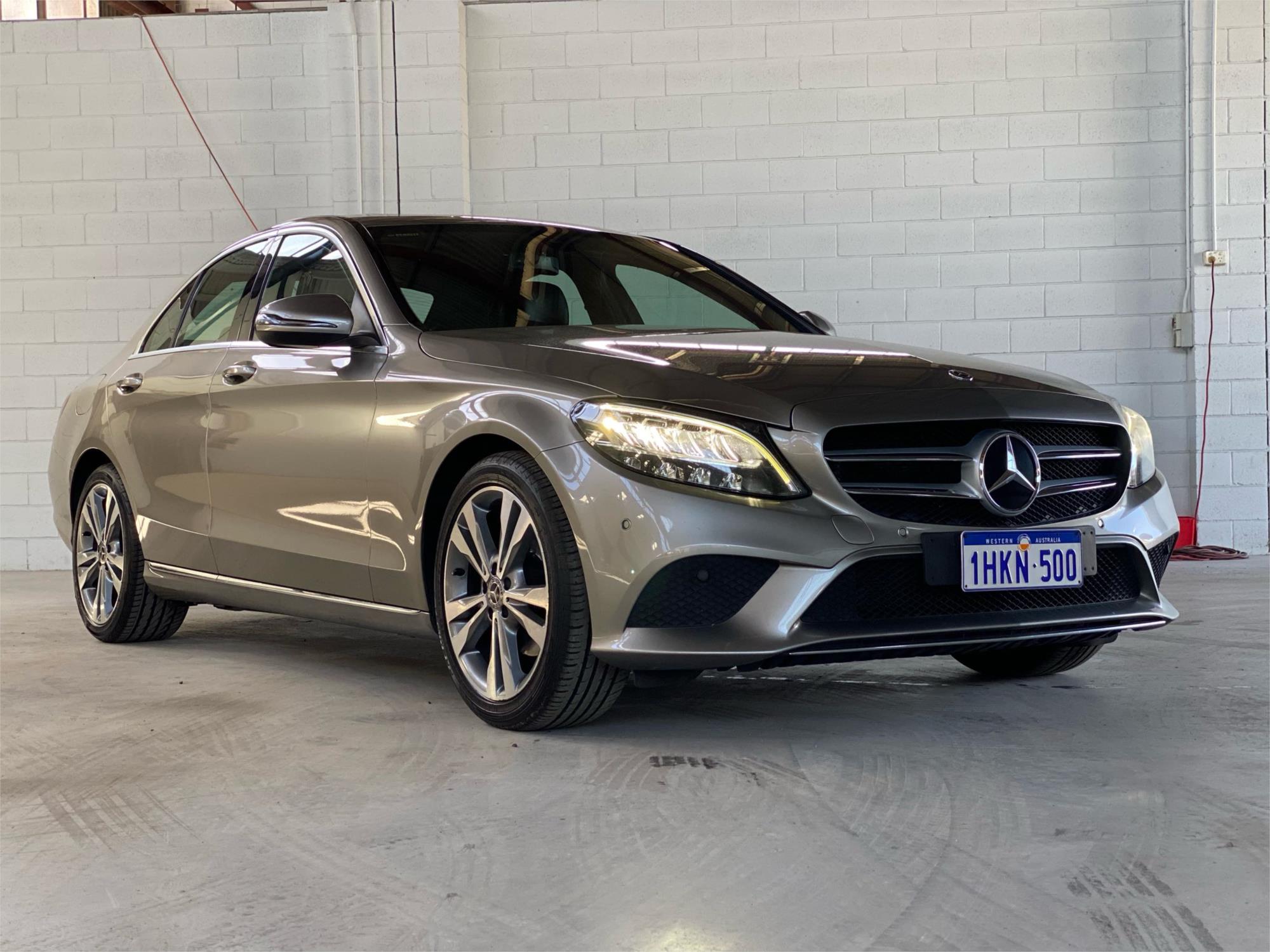 2019 MERCEDES-BENZ C200 2