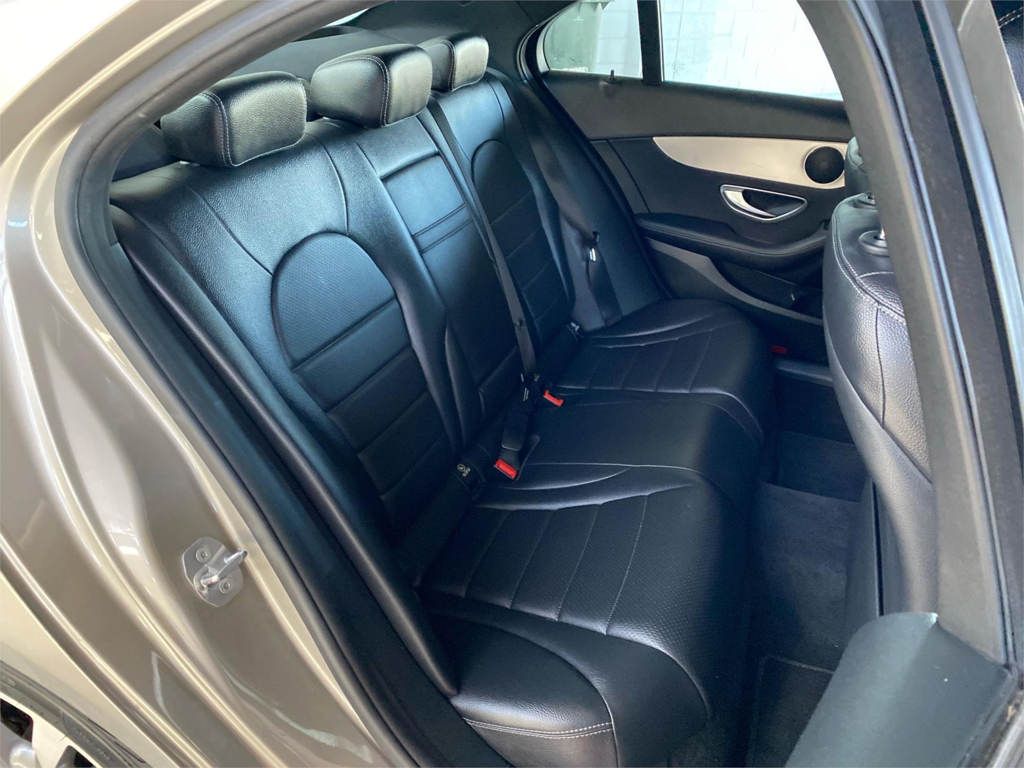 2019 MERCEDES-BENZ C200 20