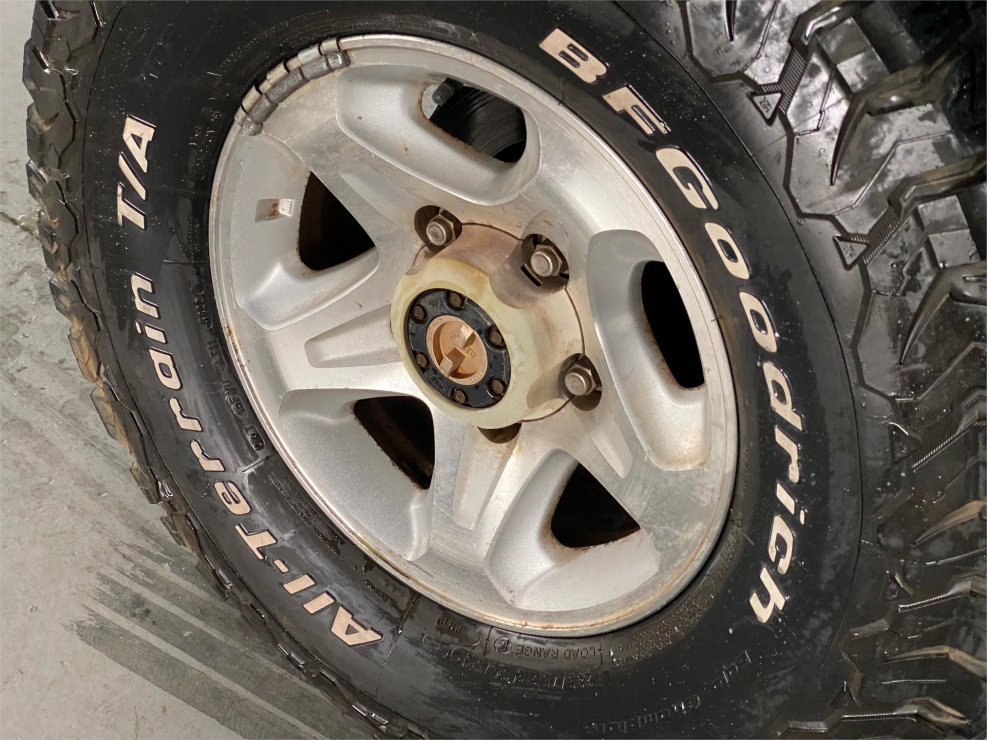 2012 TOYOTA LANDCRUISER 12