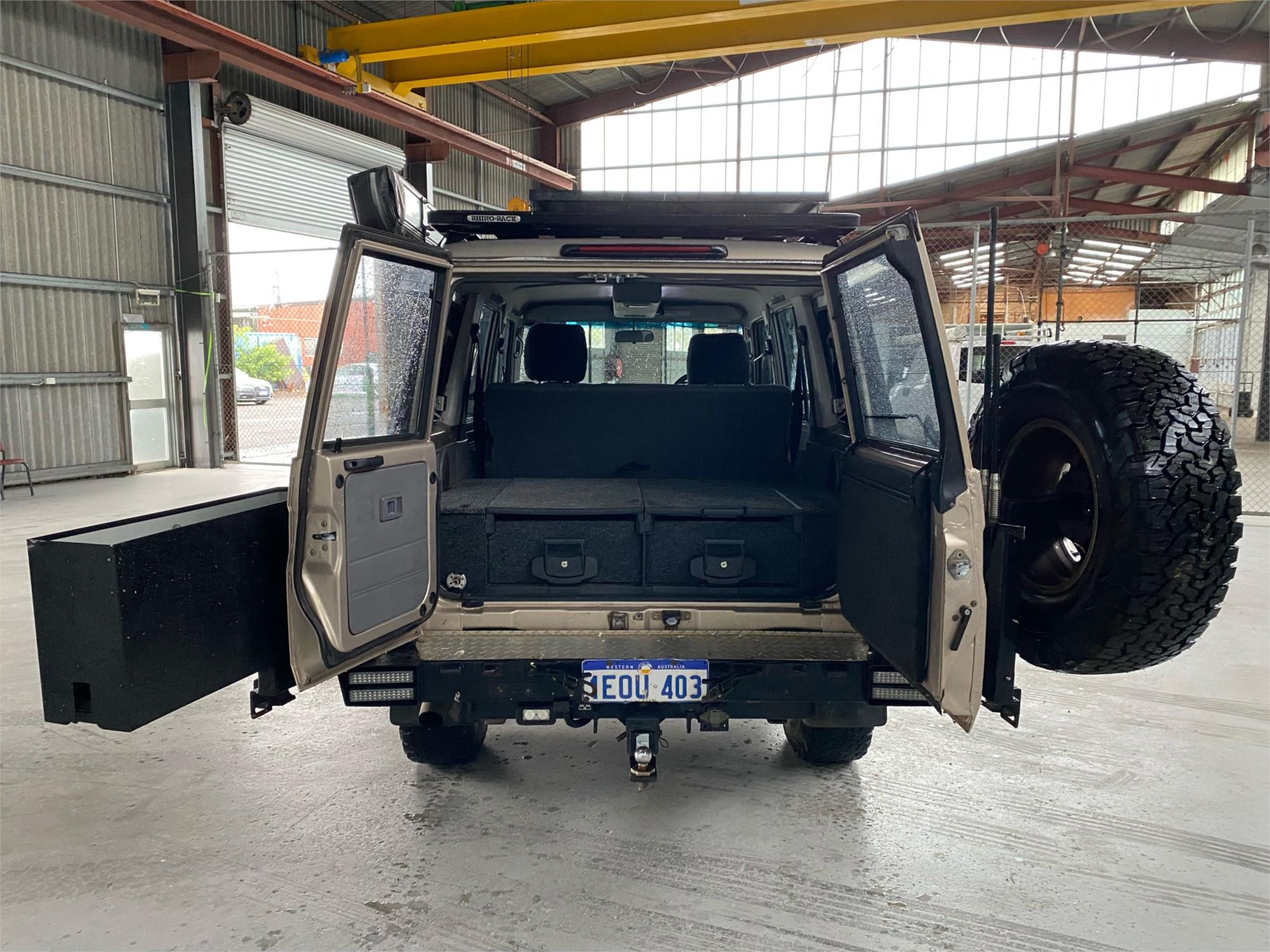 2012 TOYOTA LANDCRUISER 20