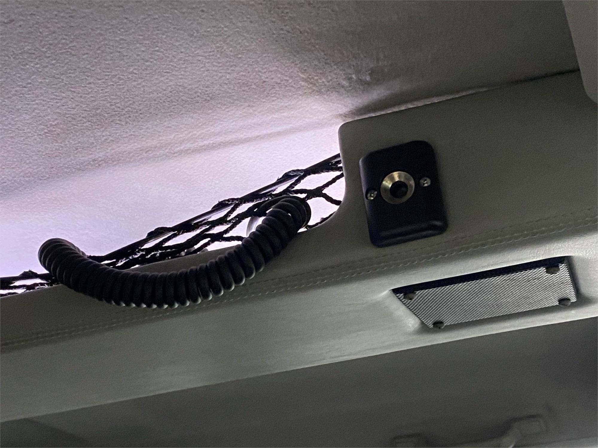 2012 TOYOTA LANDCRUISER 29