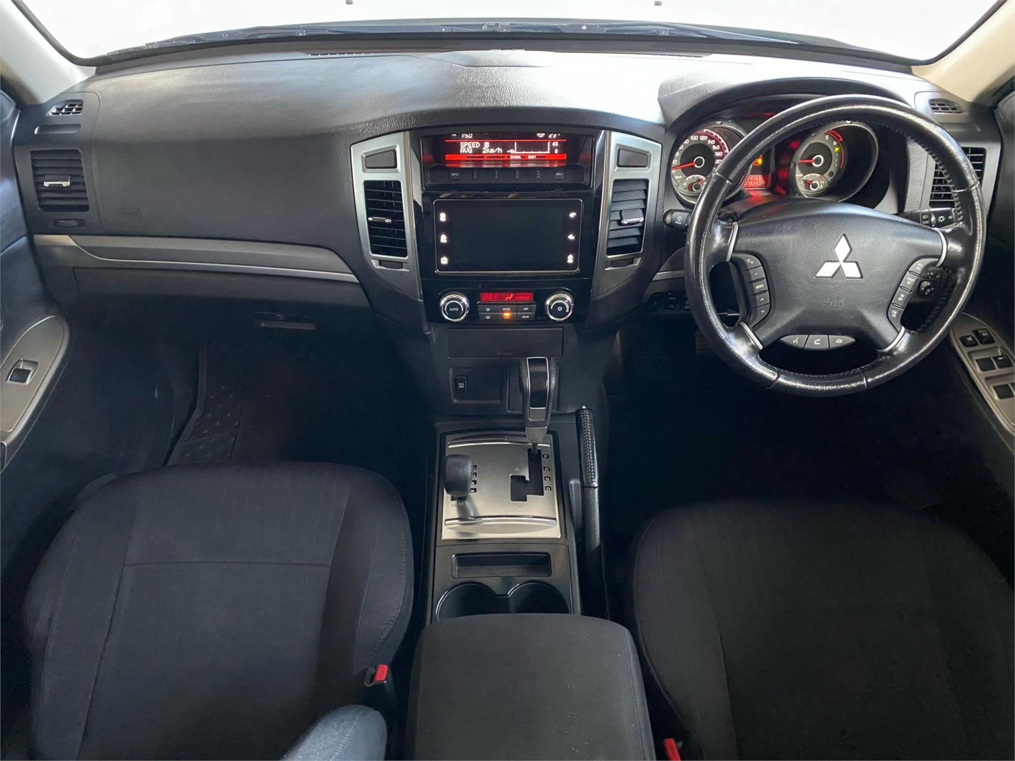 2019 MITSUBISHI PAJERO 26